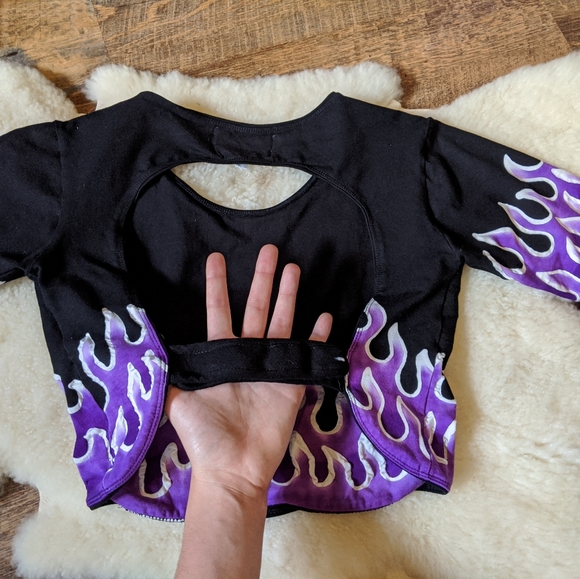 FLAME CROP TOP - Picture 4 of 5